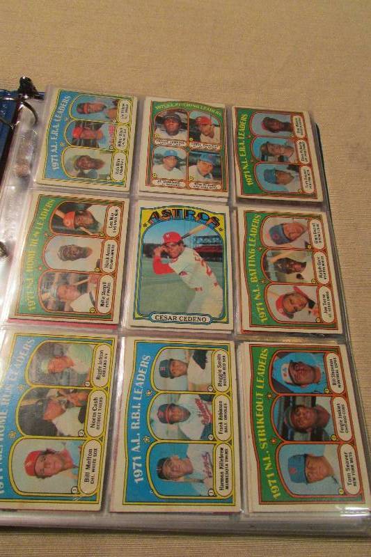 Assortment of Baseball Cards