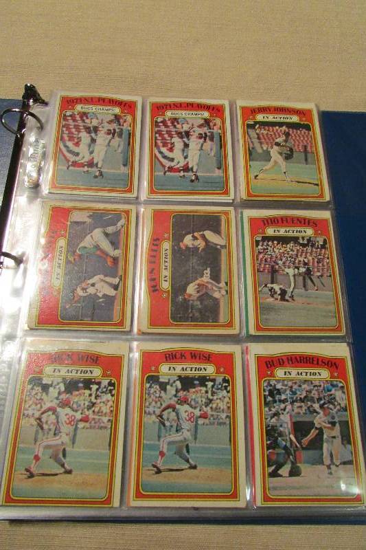 Assortment of Baseball Cards