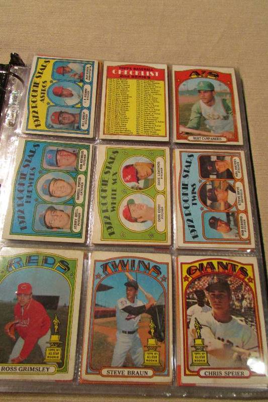 Assortment of Baseball Cards