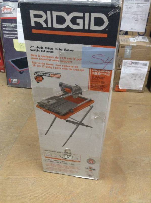 Ridgid 7 Job Site Tile Saw with Stand in like new condition