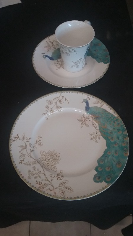 16 piece Dinnerware