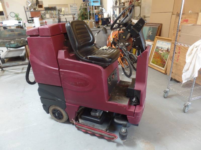 RIDE ON SCRUBBER FOR PARTS