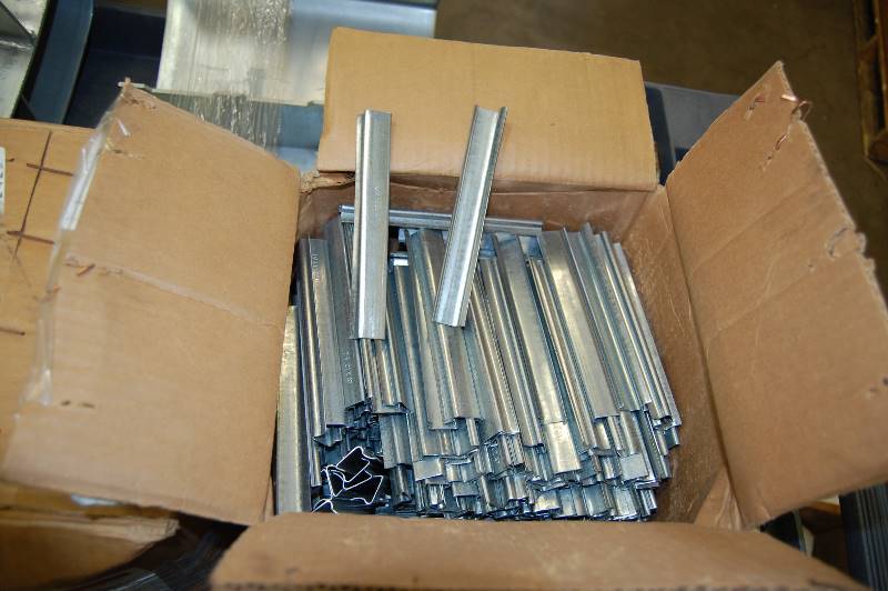 DuctMate Metal Cleats