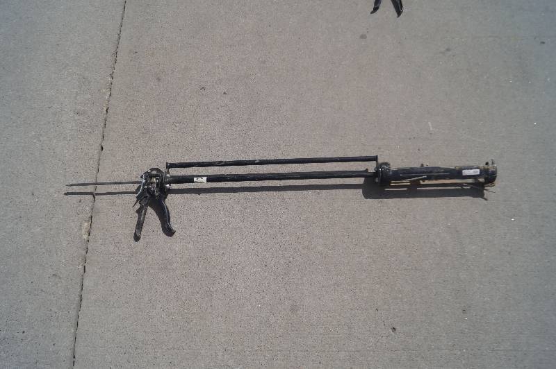 Long Handled Caulking Gun