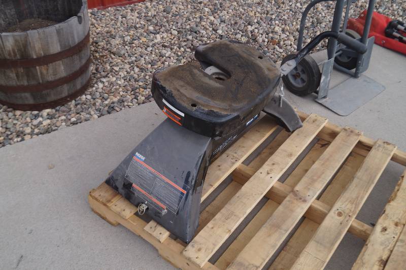 Reese 5th Wheel Hitch