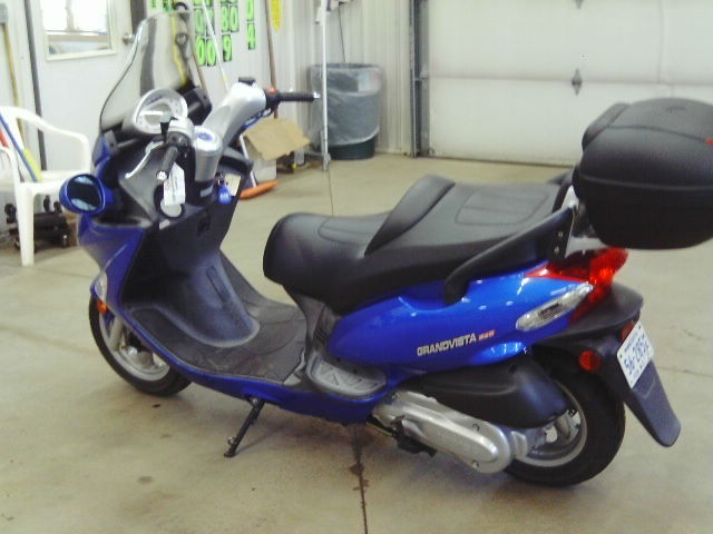lot 5 image: 2006 KYMCO Grand Vista 250cc