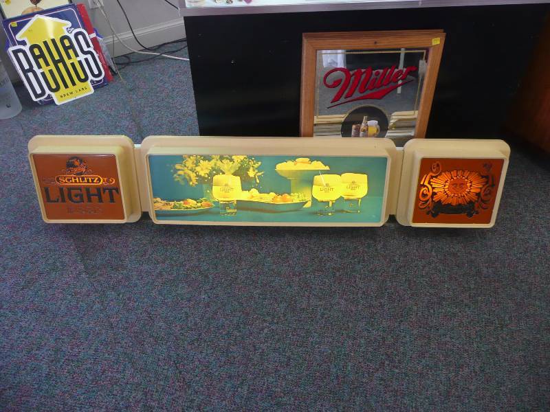Large Vintage Schlitz Beer Bar LightSign - Works - Approx 68wide 14high