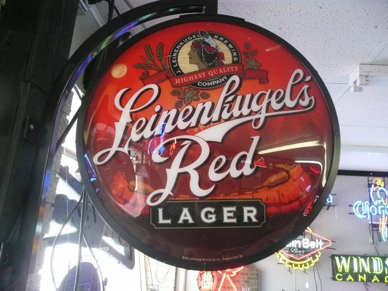 Double Sided Leinenkugels Pub Light - Red & Honey Weiss - Nice Condition