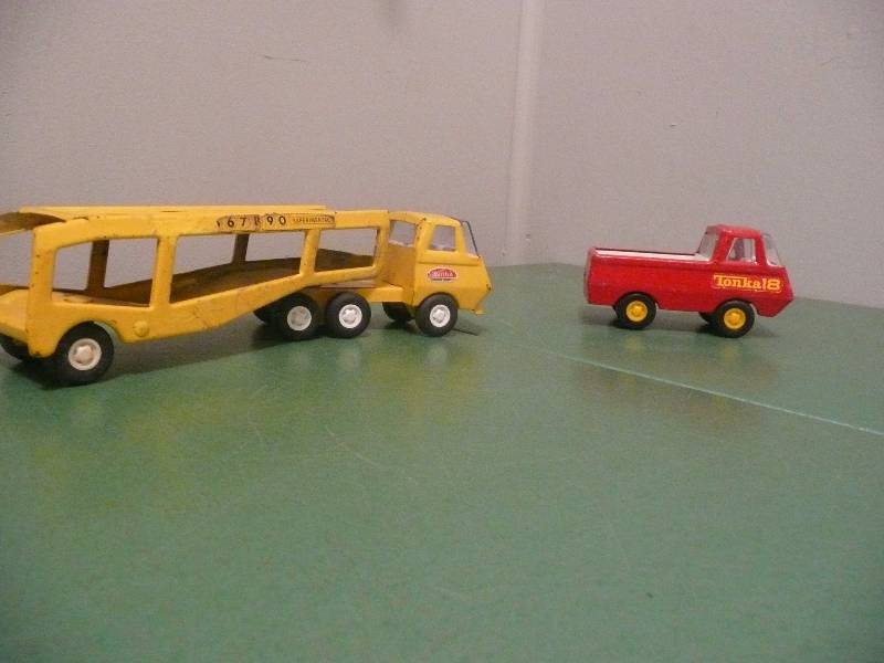 2 Vintage Tonka Trucks - Red & Yellow - See Pictures