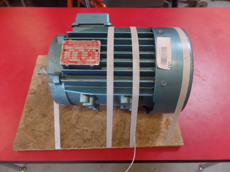 lot 202 image: ELECTRIC MOTOR