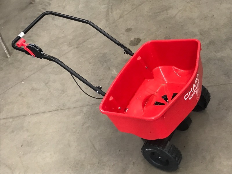 lot 11 image: Chapin Fertilizer Spreader