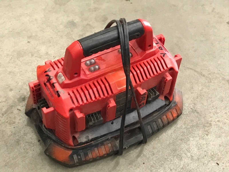 lot 30 image: Milwaukee M18 Six Pack Charger