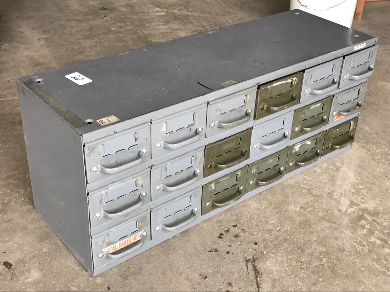 lot 20 image: Steel Parts Organizer