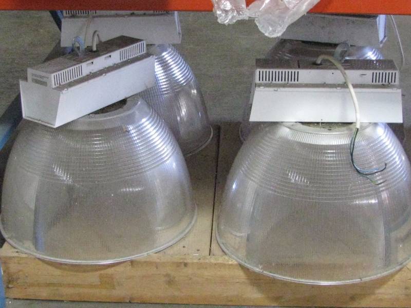 lot 9 image: Industrial Lights