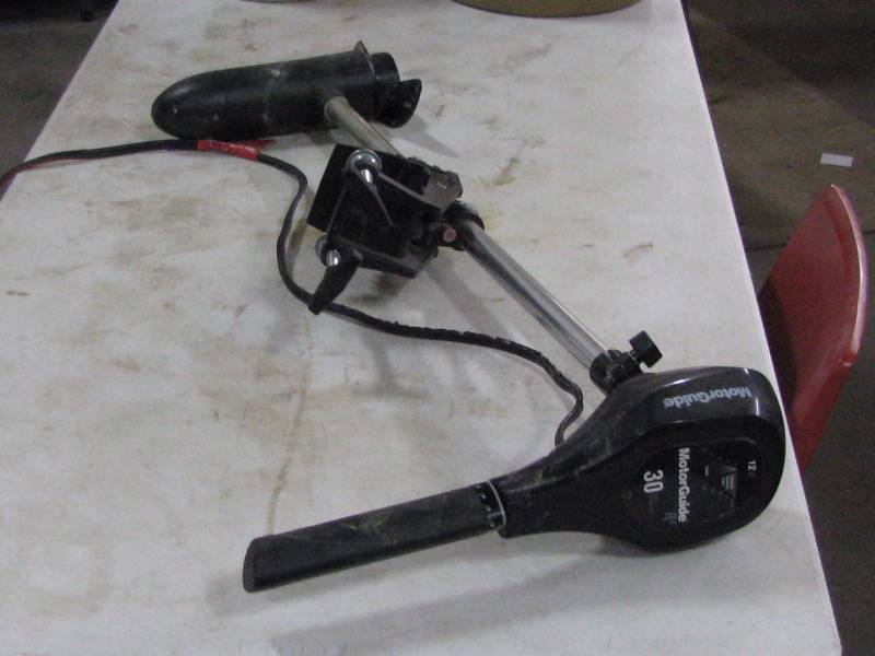 lot 13 image: Motor Guide Trolling Motor