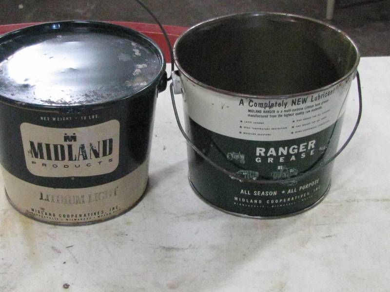 lot 20 image: Midland Grease Pails