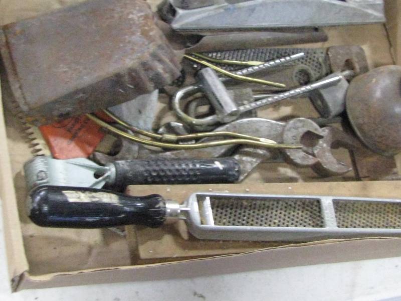 lot 34 image: Misc Tool Lot