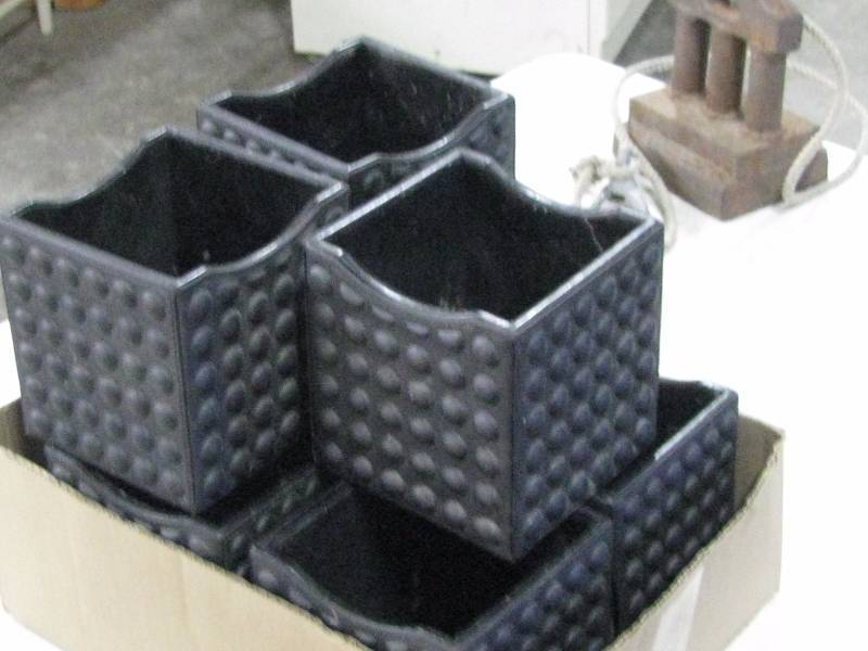 lot 45 image: Containers