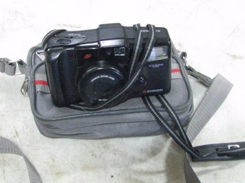 lot 62 image: Chinon Camera wcase