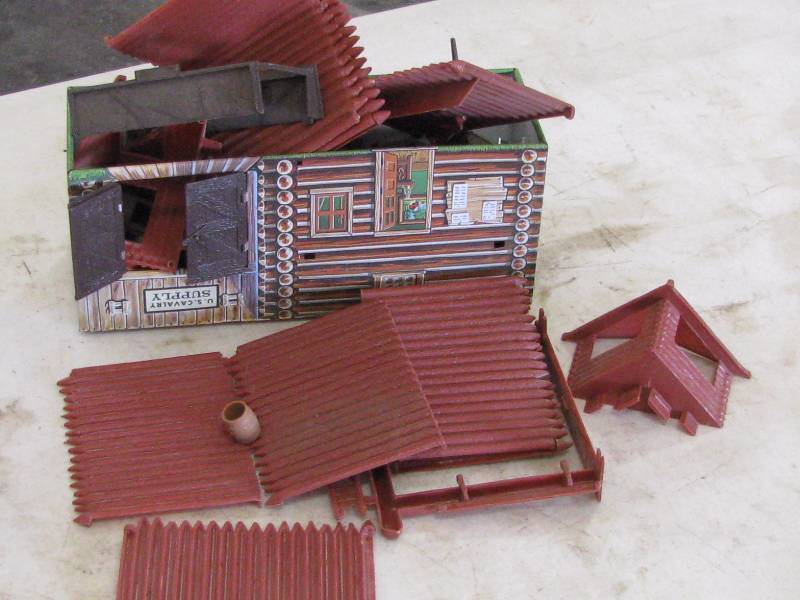 lot 96 image: Toy nFort Apache Set