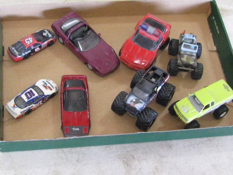 lot 100 image: Toy Car Lot