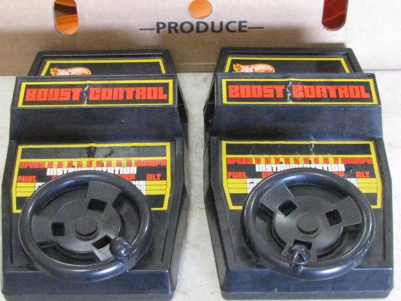 lot 111 image: Hot Wheels Boost and Track Set