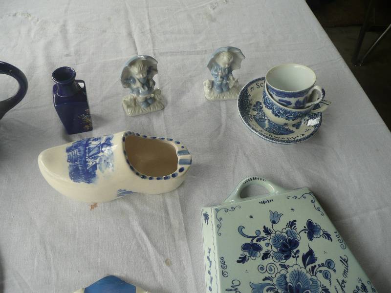 lot 12 image: Vintage Assorted Blue Glassware - Nice Condition Some Valuable - See Pictures
