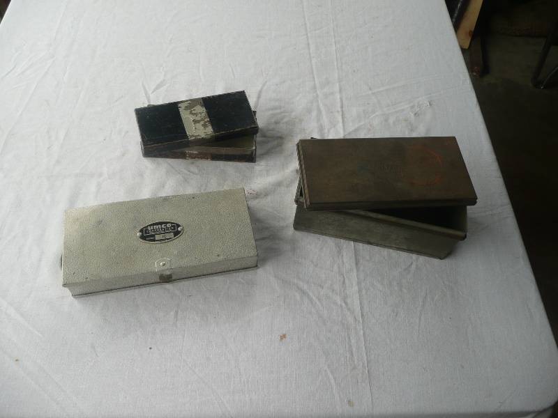 lot 35 image: Vintage 1 Aluminum Small Fishing Tackle Box & 2 Heavy Tin Boxes - See Pictures