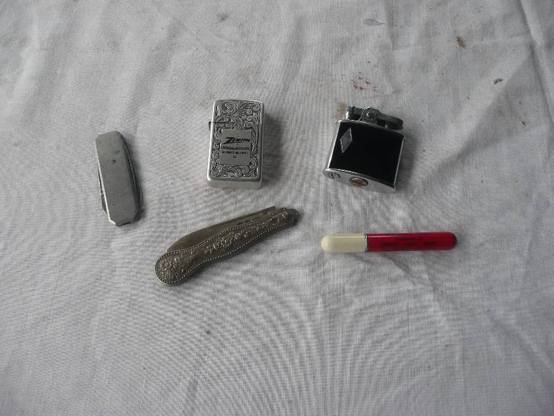 lot 38 image: Vintage Lighters & Knifes - Some Rare - See Pictures