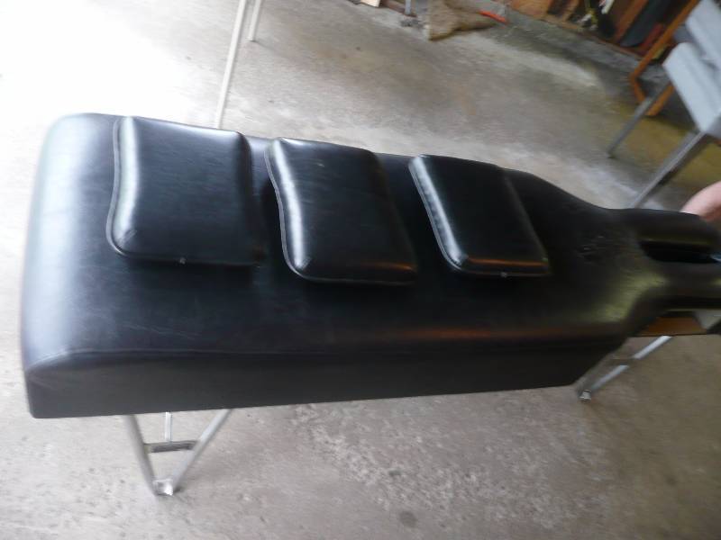 lot 62 image: Black Professional Massage Table W3 Black Leather Pillows - Has Been Repaired -  See Pictures