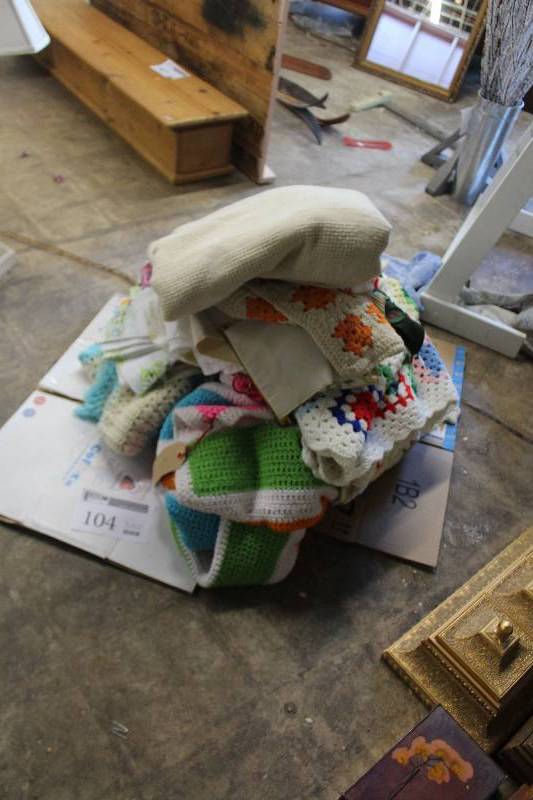 lot 104 image: Granny square blankets. Hand crocheted lot.