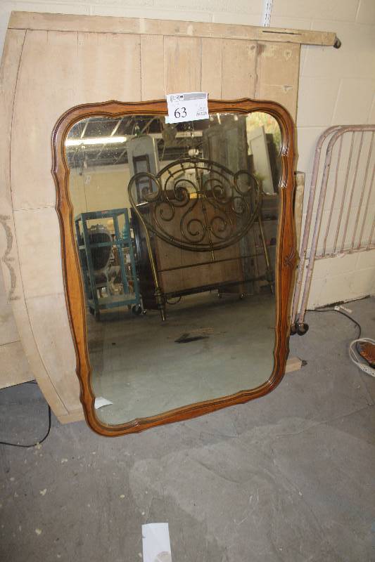 lot 63 image: Mirror