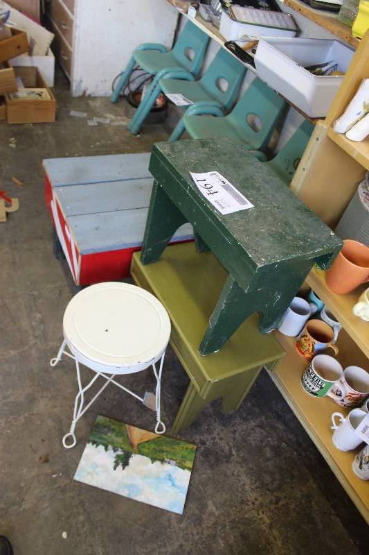 lot 194 image: Lot of (4) Stools