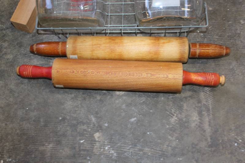 lot 277 image: Lot of (2) Wood Baking Rolling Pins