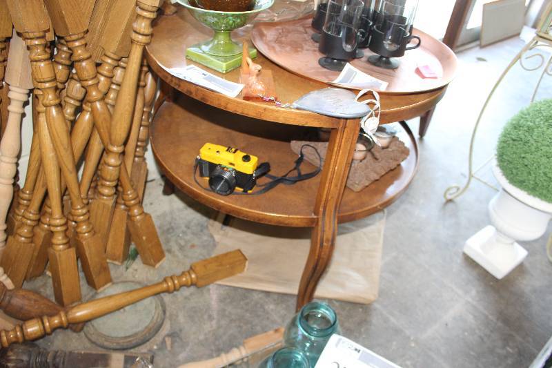 lot 184 image: Coffee Table