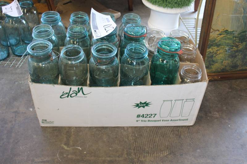 lot 270 image: Lot of (25) Glass Jars