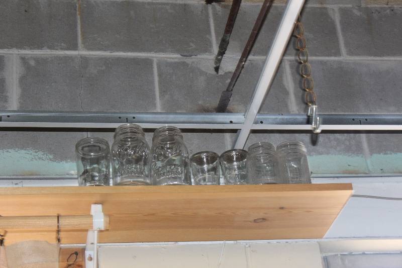 lot 308 image: Lot of (20) Jars
