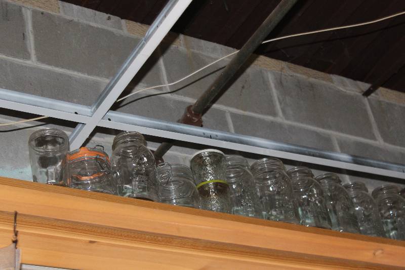 lot 307 image: Lot of (15) Clear Jars