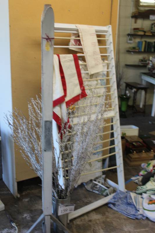lot 159 image: Fabric Organizer Rack