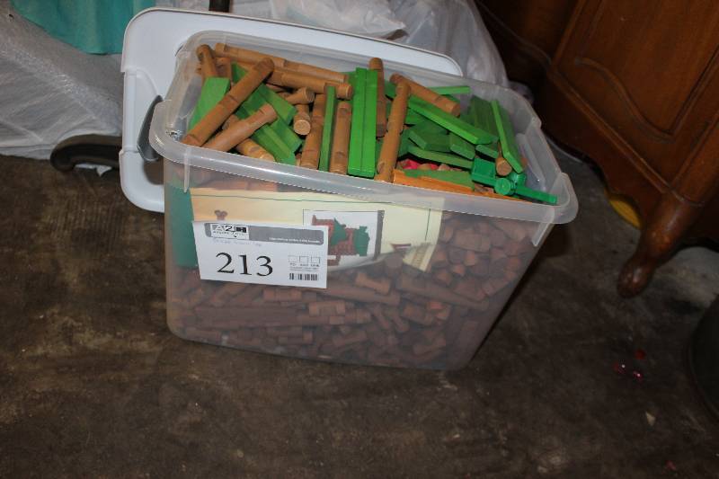 lot 213 image: Plastic Bin of Vintage Lincoln Log Toy Building Blocks w User Guide