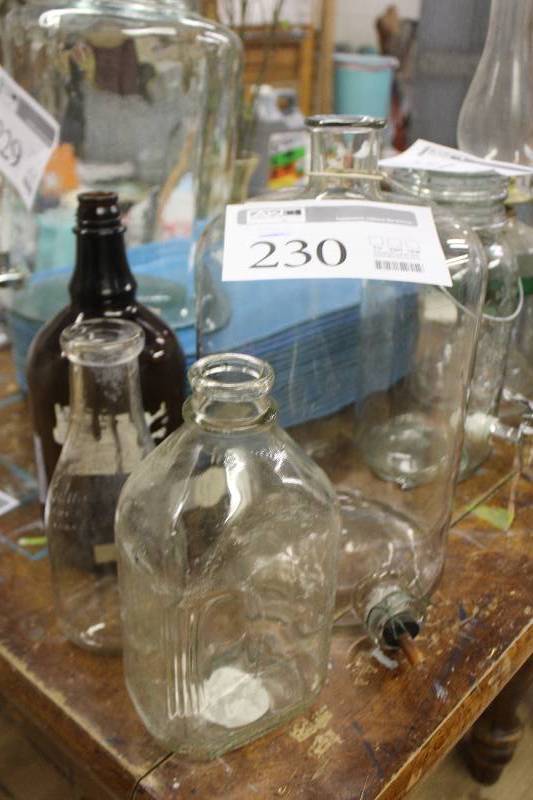 lot 230 image: Lot of (4) Glassware