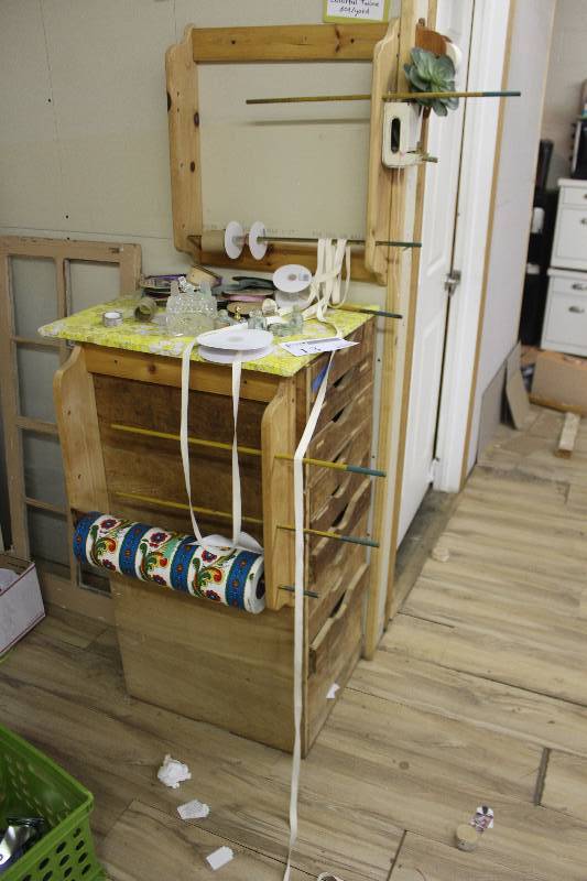 lot 13 image: Vintage flat storage