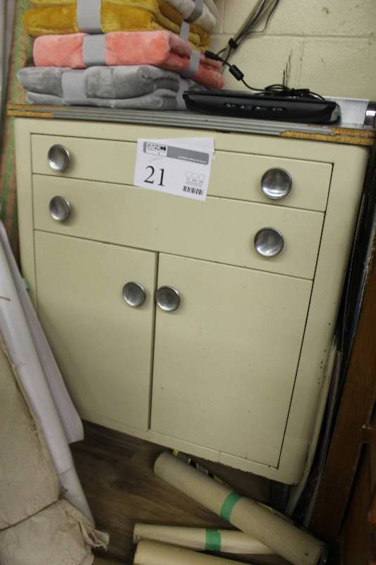 lot 21 image: 2-Door 2-Drawer Vintage medical  hospital cabinet