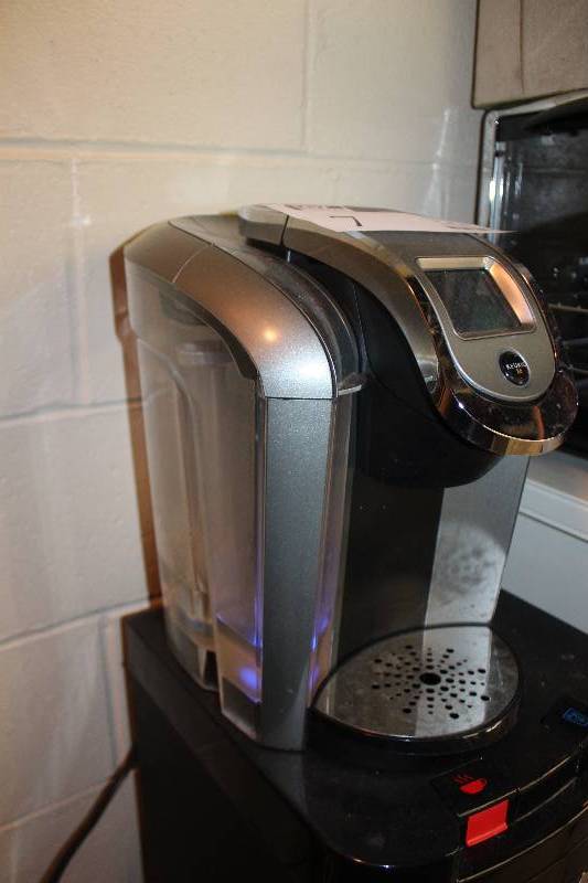 lot 7 image: Keurig 2.0 Latte Machine