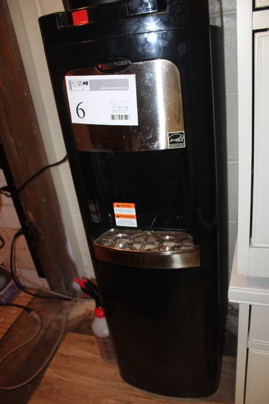 lot 6 image: HotCold Water Dispenser