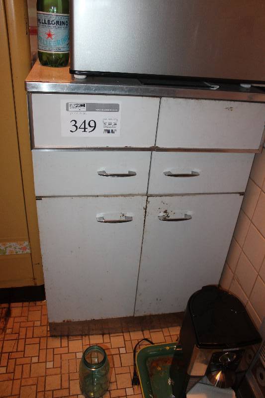 lot 349 image: 2-Door 4-Drawer Cabinet