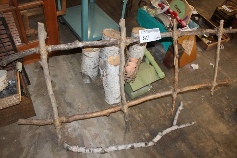 lot 87 image: Decorative Birch Wood Pieces
