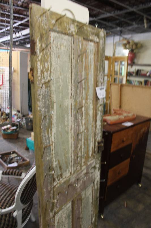 lot 350 image: Old Wood Door