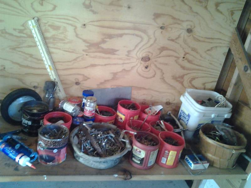 lot 36 image: Assorted Cans Of Hardware
