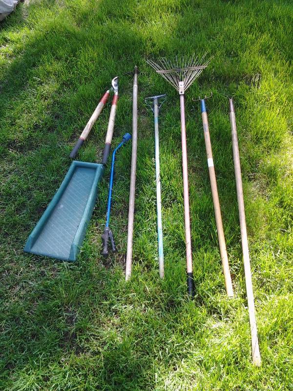 lot 74 image: Rakes, Pruner, Hose Wand, Garden Tools